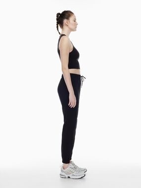 Aritzia TnaMOVE™ Speed Jogger in Black Noir Women's size Medium
